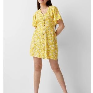 Yellow and dainty flowers buttons mini dress NWT